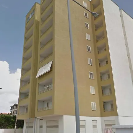 Mirela's House Apartamento *